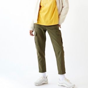 Aritzia TNA Williamsburg Cargo Pants